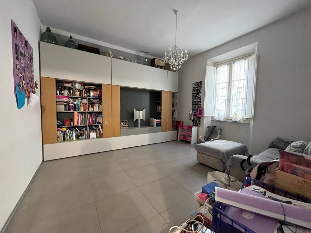 casa indipendente in vendita a Calenzano