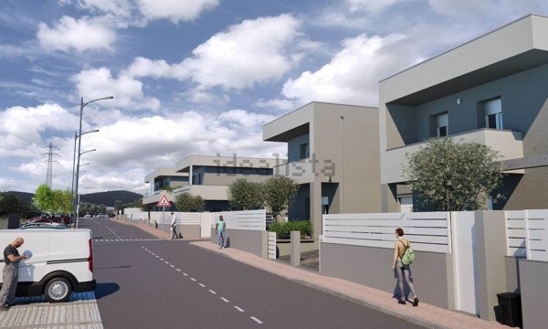 casa indipendente in vendita a Calenzano