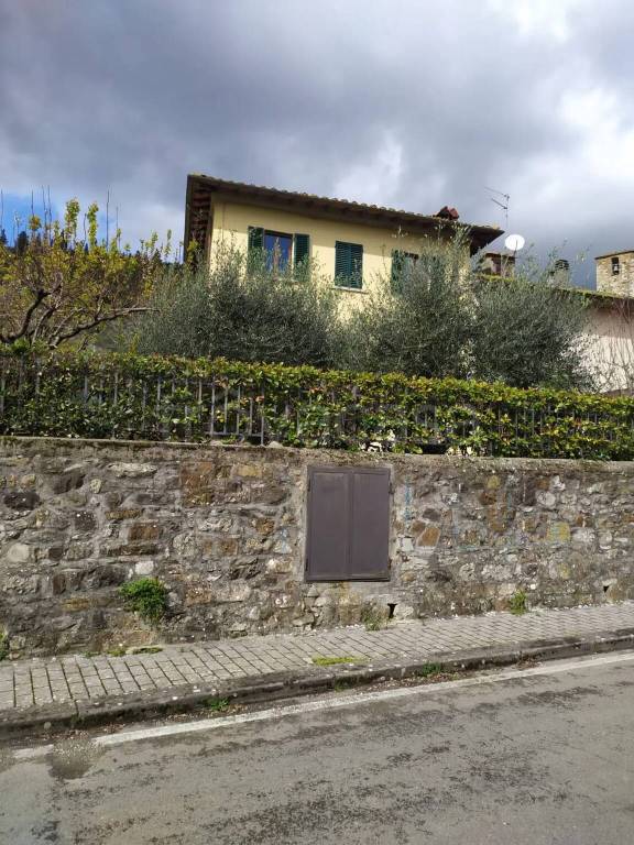 appartamento in vendita a Calenzano in zona Legri