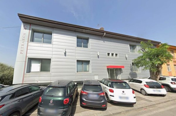 ufficio in vendita a Calenzano