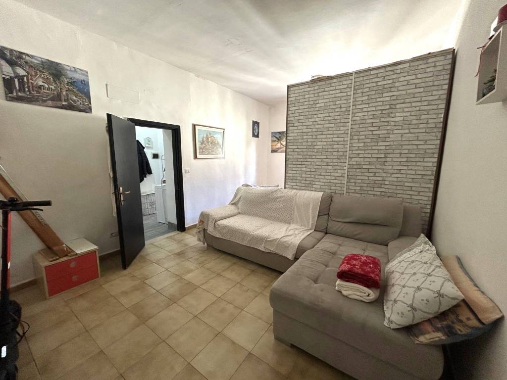 appartamento in vendita a Calenzano in zona Settimello