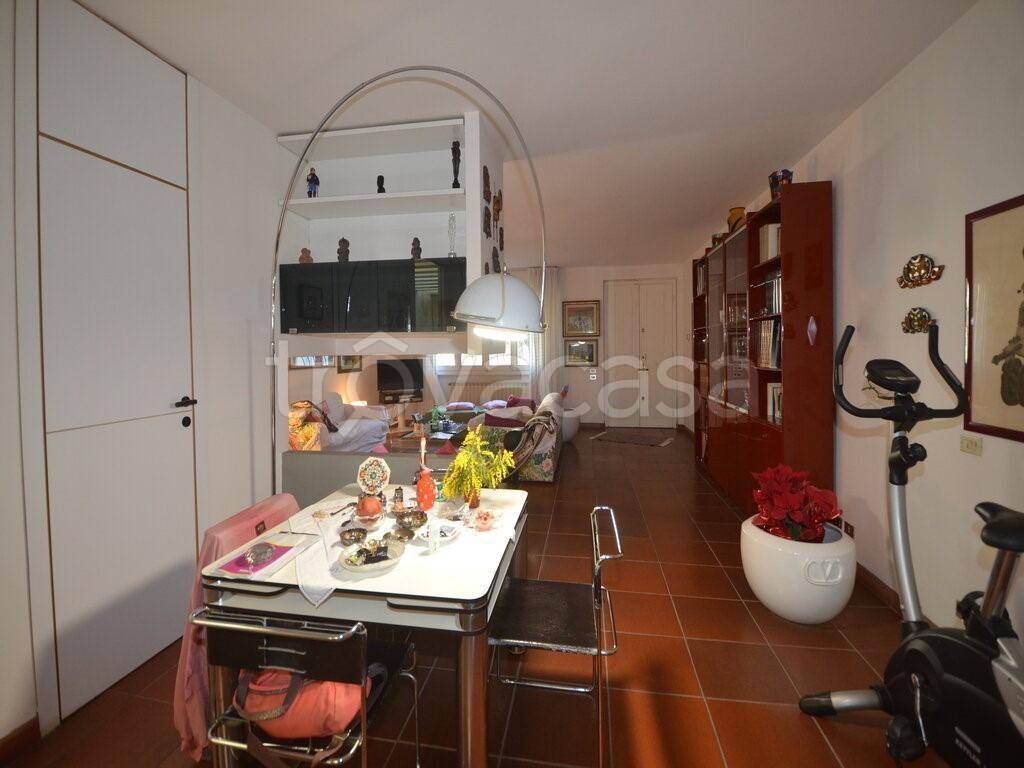 casa indipendente in vendita a Calenzano in zona Settimello