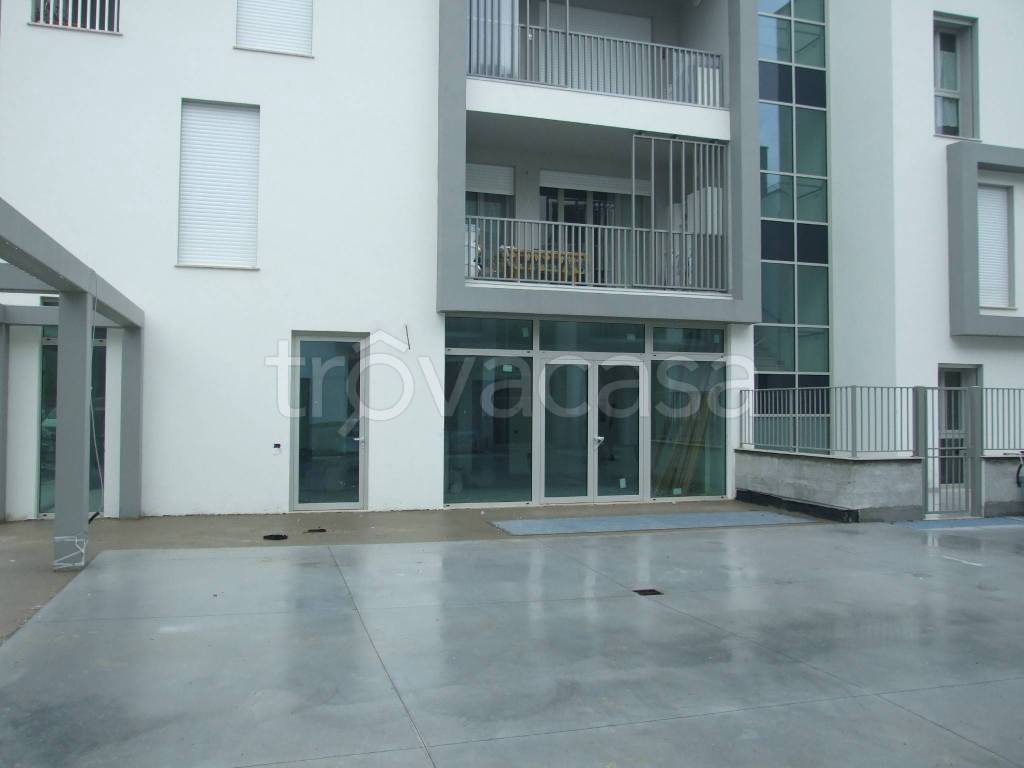 negozio in vendita a Calenzano