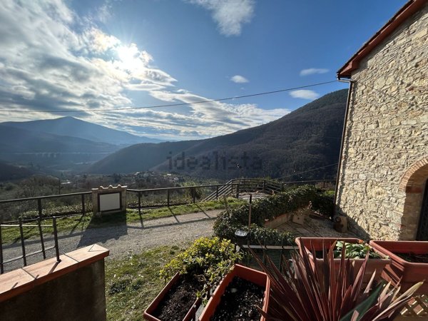 appartamento in vendita a Calenzano in zona Secciano