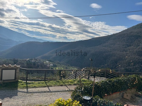 appartamento in vendita a Calenzano in zona Secciano