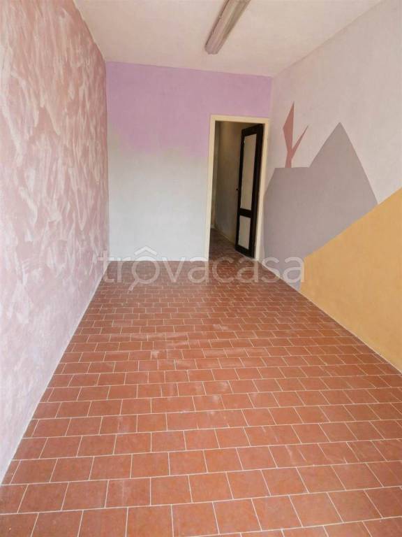 locale commerciale in vendita a Calenzano