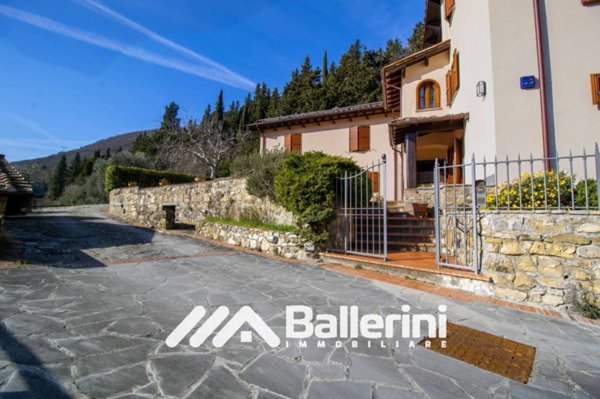 casa indipendente in vendita a Calenzano in zona Legri