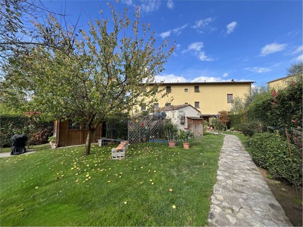 casa indipendente in vendita a Calenzano