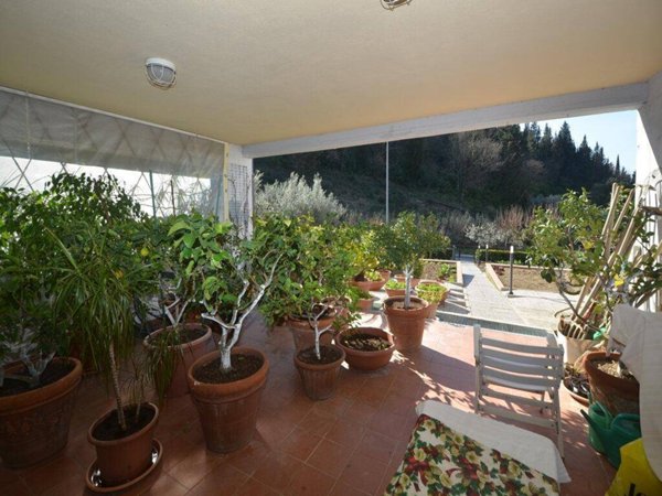 casa indipendente in vendita a Calenzano in zona Settimello