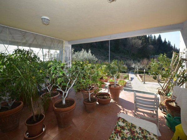 casa indipendente in vendita a Calenzano in zona Settimello