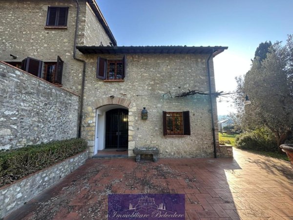 casa indipendente in vendita a Calenzano