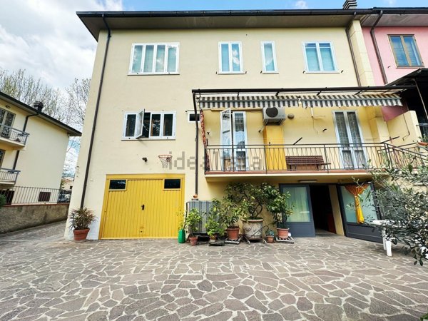 casa indipendente in vendita a Calenzano