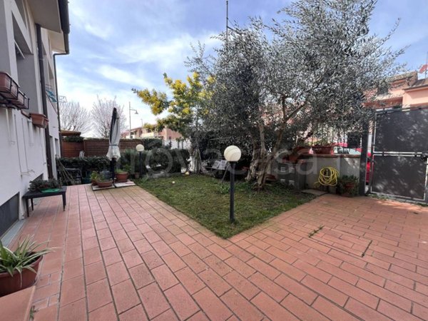 casa indipendente in vendita a Calenzano in zona Carraia