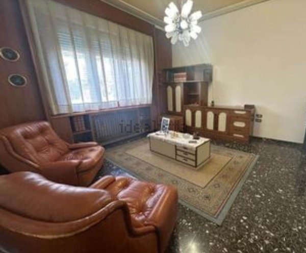 casa indipendente in vendita a Calenzano