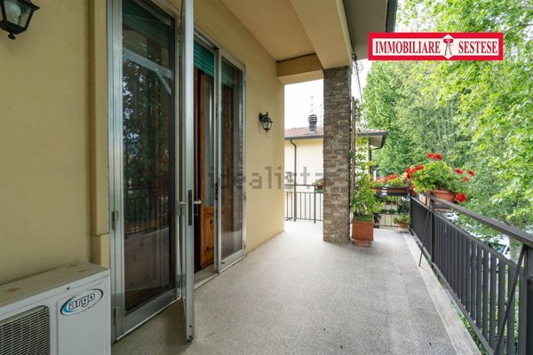 casa indipendente in vendita a Calenzano