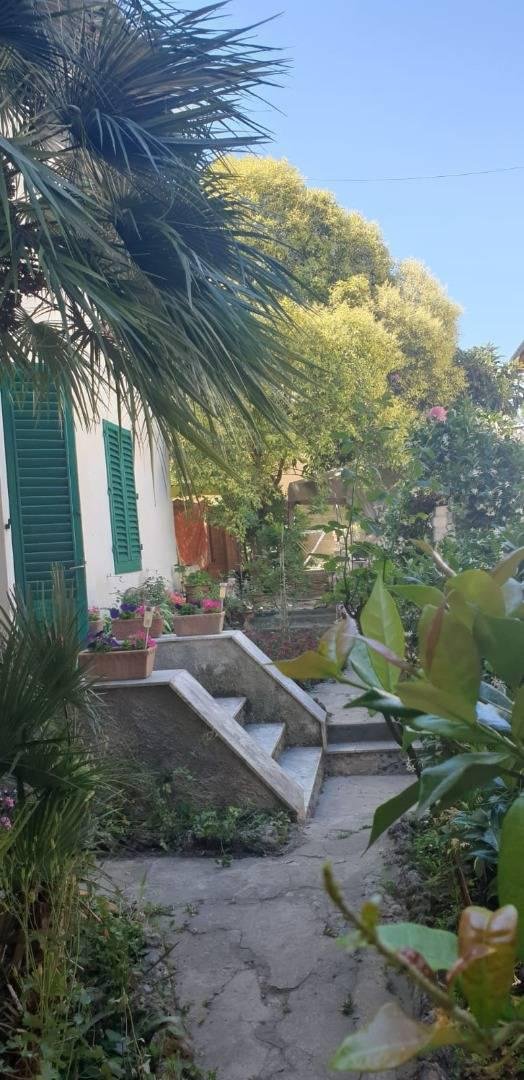 casa indipendente in vendita a Calenzano in zona La Chiusa