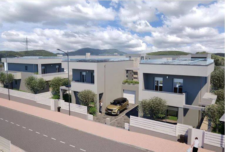 casa indipendente in vendita a Calenzano