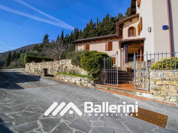 casa indipendente in vendita a Calenzano in zona Legri