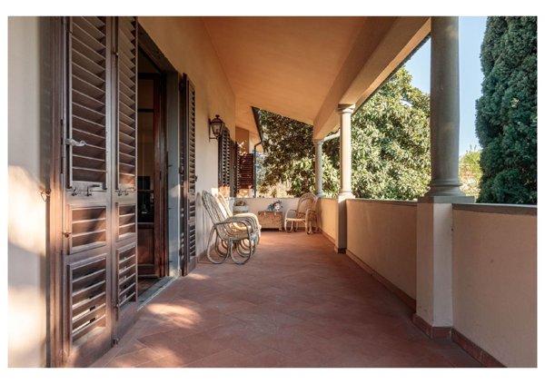 casa indipendente in vendita a Calenzano