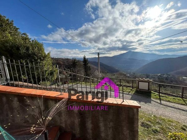 appartamento in vendita a Calenzano in zona Secciano