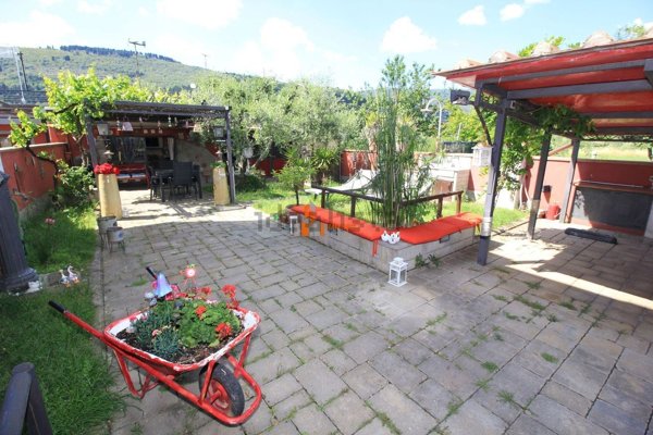 appartamento in vendita a Calenzano in zona Travalle