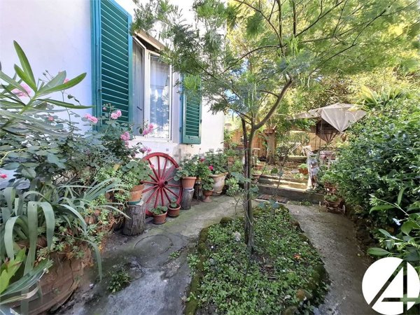 casa indipendente in vendita a Calenzano in zona La Chiusa