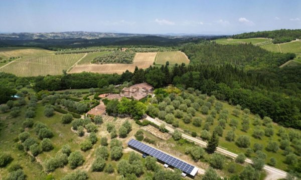 casale in vendita a Calenzano