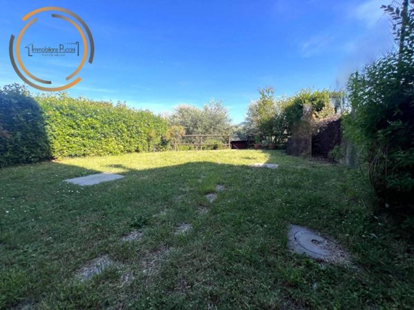 casa indipendente in vendita a Calenzano in zona Croci di Calenzano
