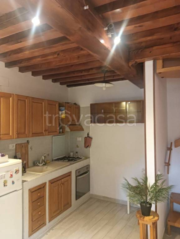 casa indipendente in vendita a Calenzano in zona Settimello