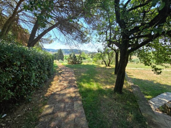 casa indipendente in vendita a Calenzano in zona Travalle