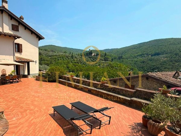 casa indipendente in vendita a Calenzano in zona Legri