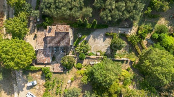 casa indipendente in vendita a Calenzano in zona Legri