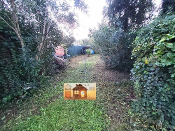 casa indipendente in vendita a Campi Bisenzio in zona Sant'Angelo a Lecore