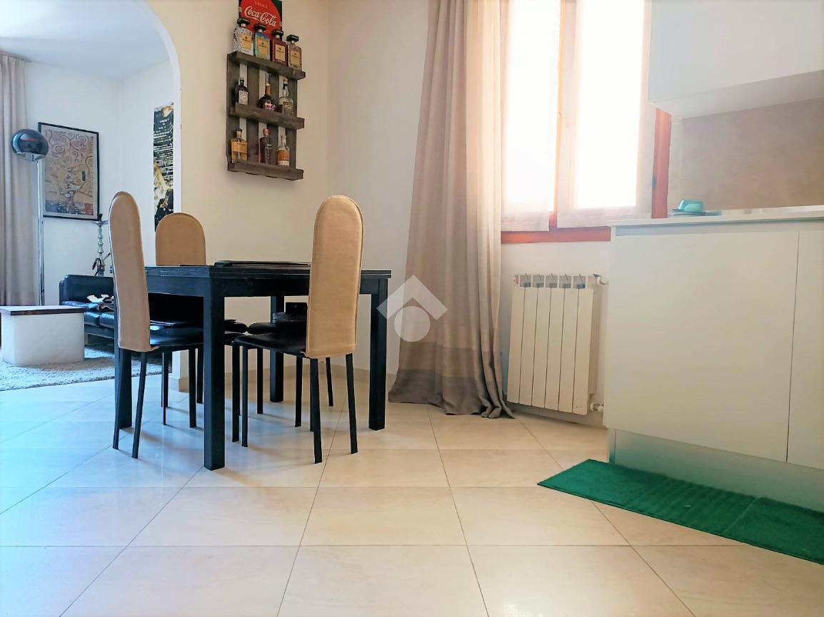 casa indipendente in vendita a Campi Bisenzio in zona San Donnino