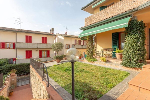 casa indipendente in vendita a Campi Bisenzio in zona San Piero a Ponti