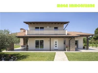 casa indipendente in vendita a Campi Bisenzio