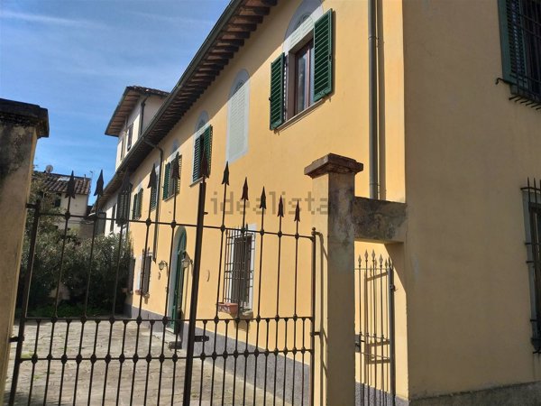 casa indipendente in vendita a Campi Bisenzio in zona San Donnino