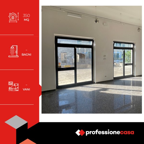 locale di sgombero in vendita a Campi Bisenzio
