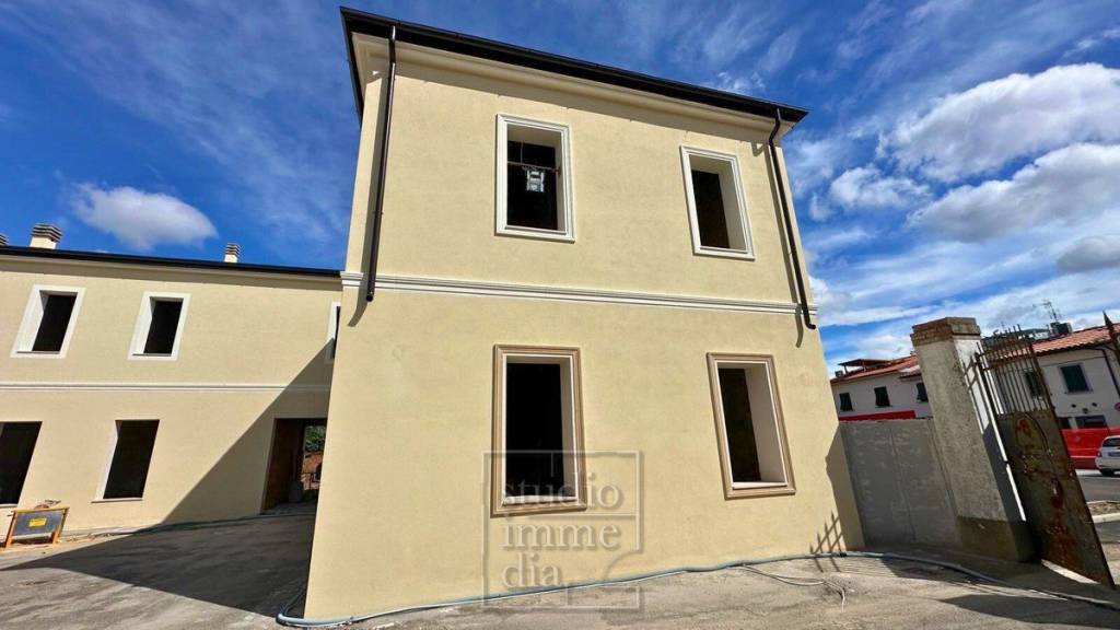 appartamento in vendita a Campi Bisenzio in zona San Piero a Ponti
