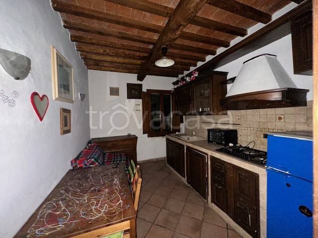 casa indipendente in vendita a Campi Bisenzio