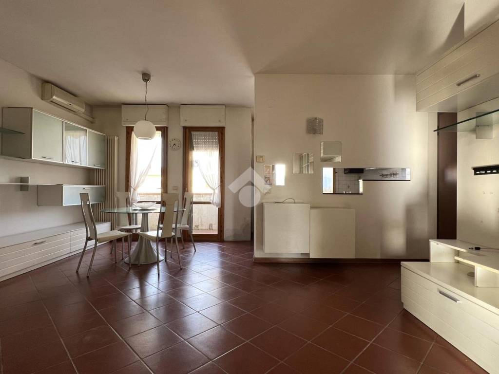 appartamento in vendita a Campi Bisenzio in zona La Madonnina