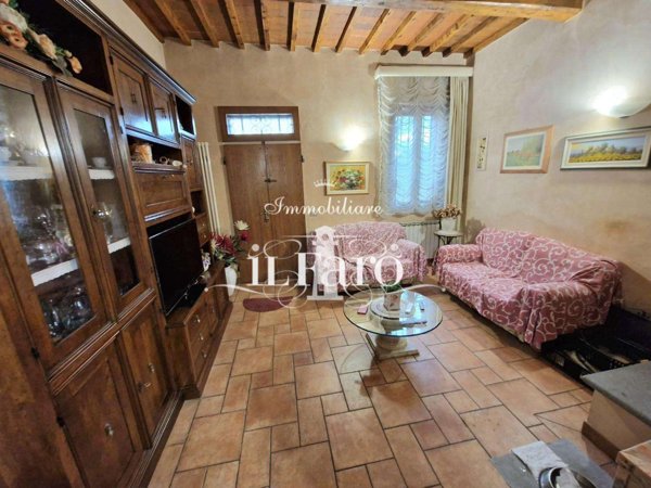 intera palazzina in vendita a Campi Bisenzio in zona San Piero a Ponti