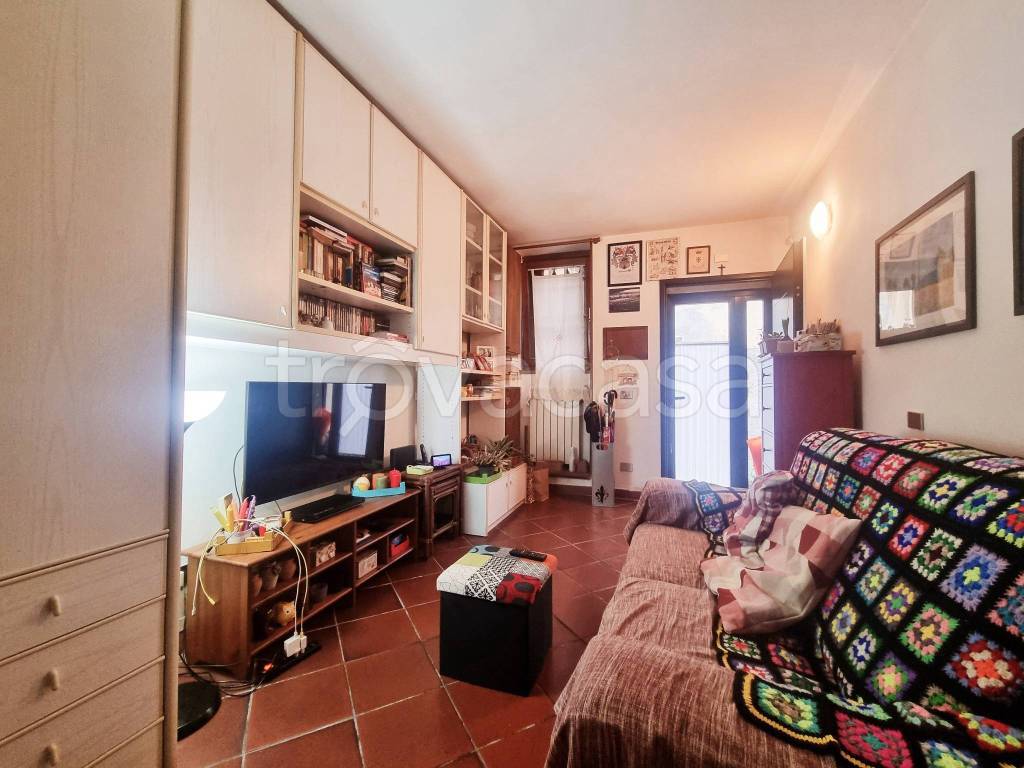 casa indipendente in vendita a Campi Bisenzio