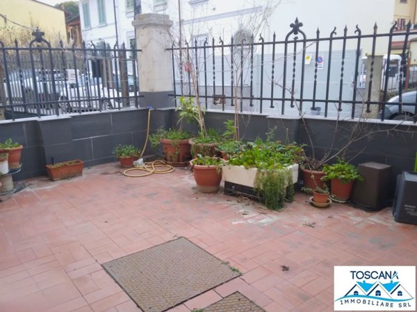 casa indipendente in vendita a Campi Bisenzio in zona San Donnino