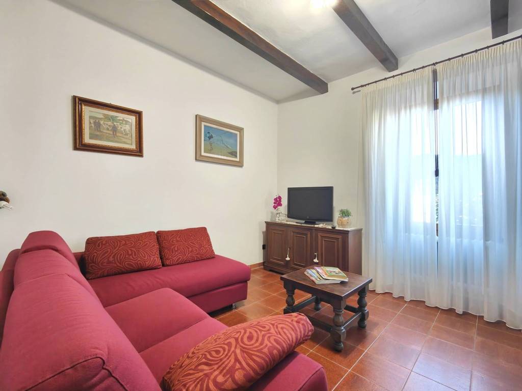 casa indipendente in vendita a Campi Bisenzio in zona Case Buffini