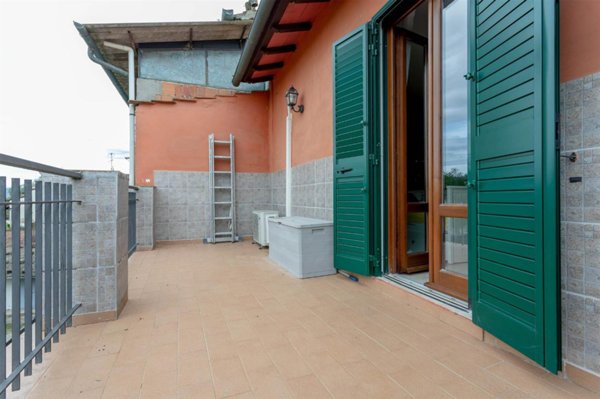 casa indipendente in vendita a Campi Bisenzio in zona Sant'Angelo a Lecore