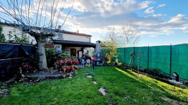 casa indipendente in vendita a Campi Bisenzio in zona San Piero a Ponti
