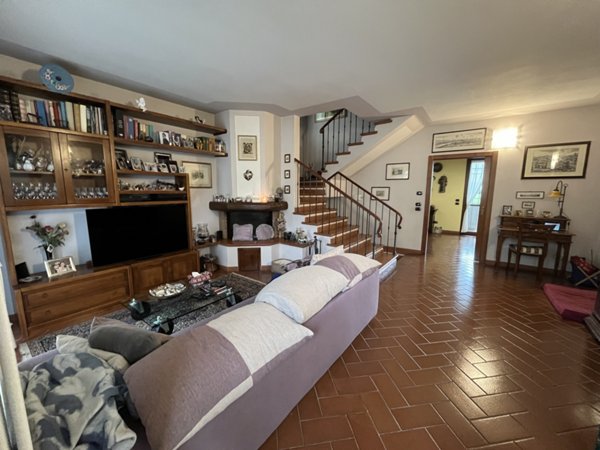 villa in vendita a Campi Bisenzio