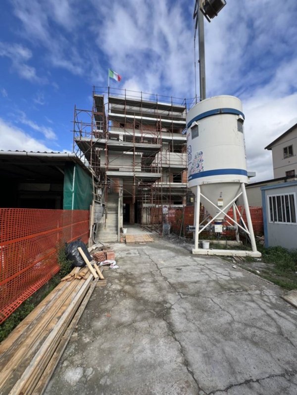appartamento in vendita a Campi Bisenzio in zona Capalle