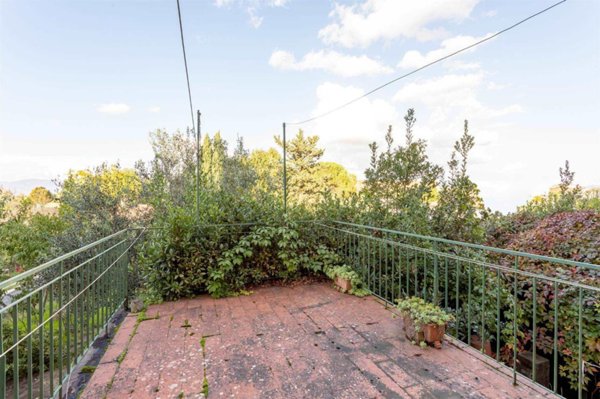 casa indipendente in vendita a Campi Bisenzio in zona Sant'Angelo a Lecore